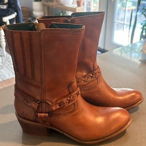 Brand new Roan cowboy booties